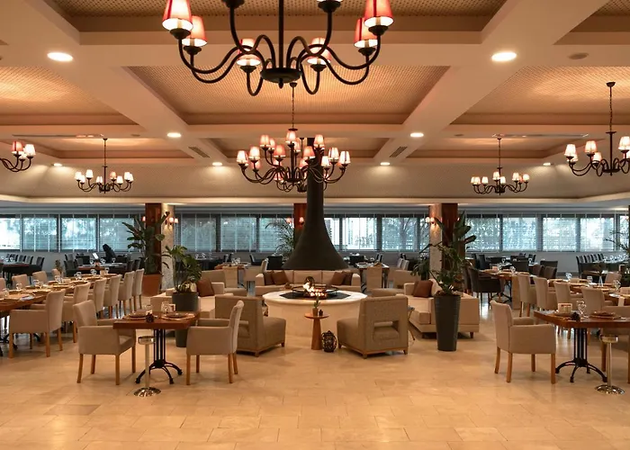 Raw Szálloda Antalya