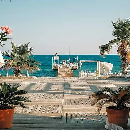 Raw Otel 4*